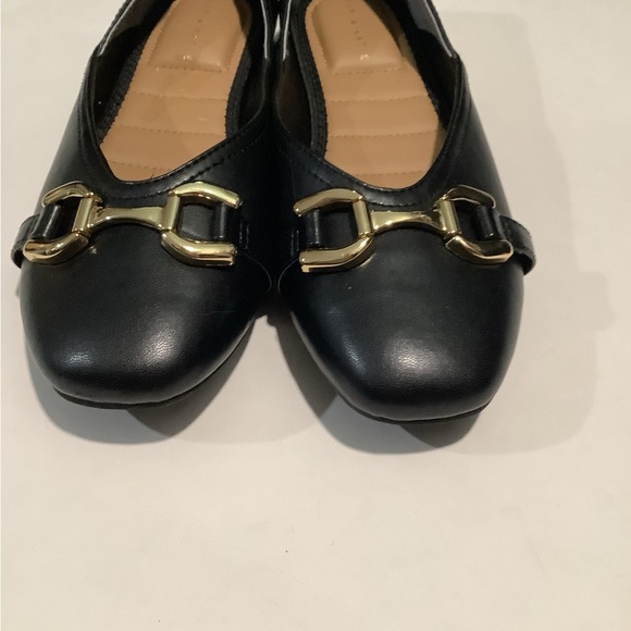 Kelly & Katie Black Flats with Gold Accent - Picture 4 of 8